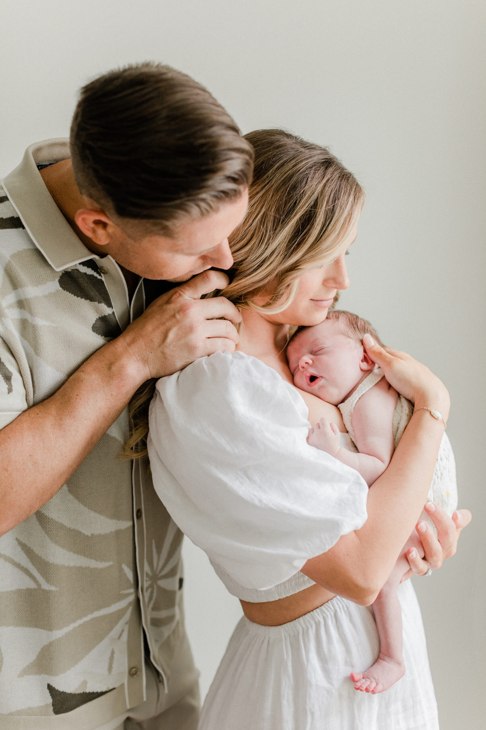 Welcoming new baby home by Orlando lifestyle photographer.